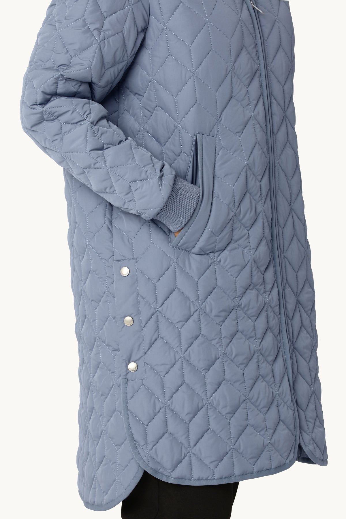 ART06 Long Quilted Jacket