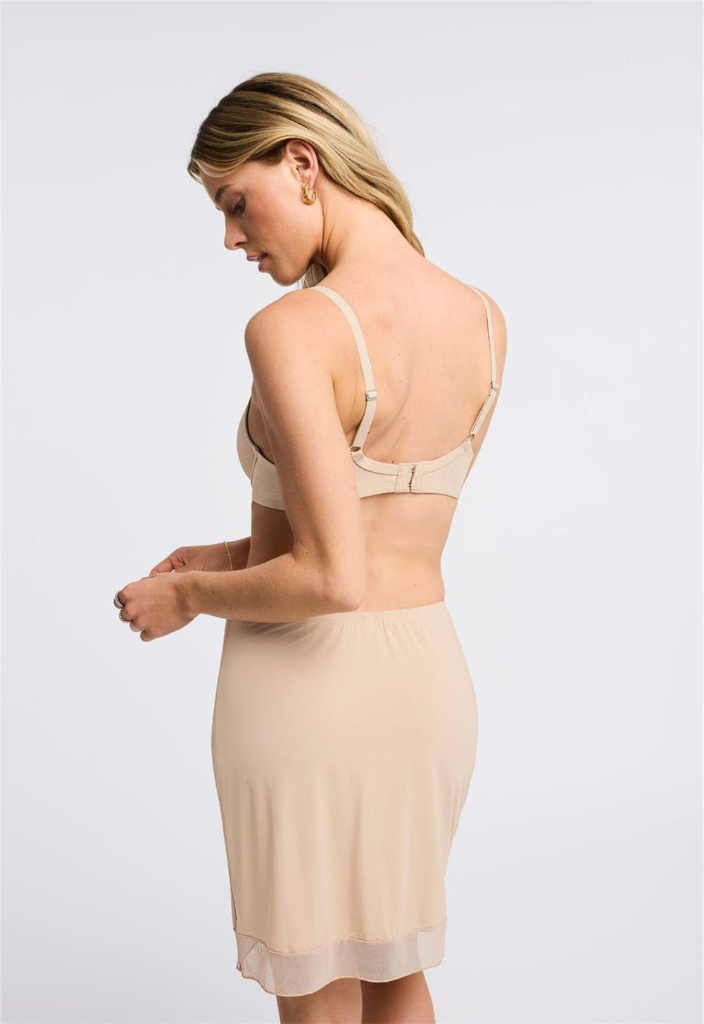 Mesh Trimmed Half Slip