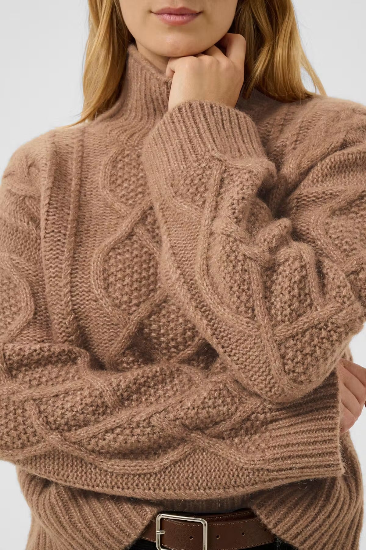 Channa Pullover