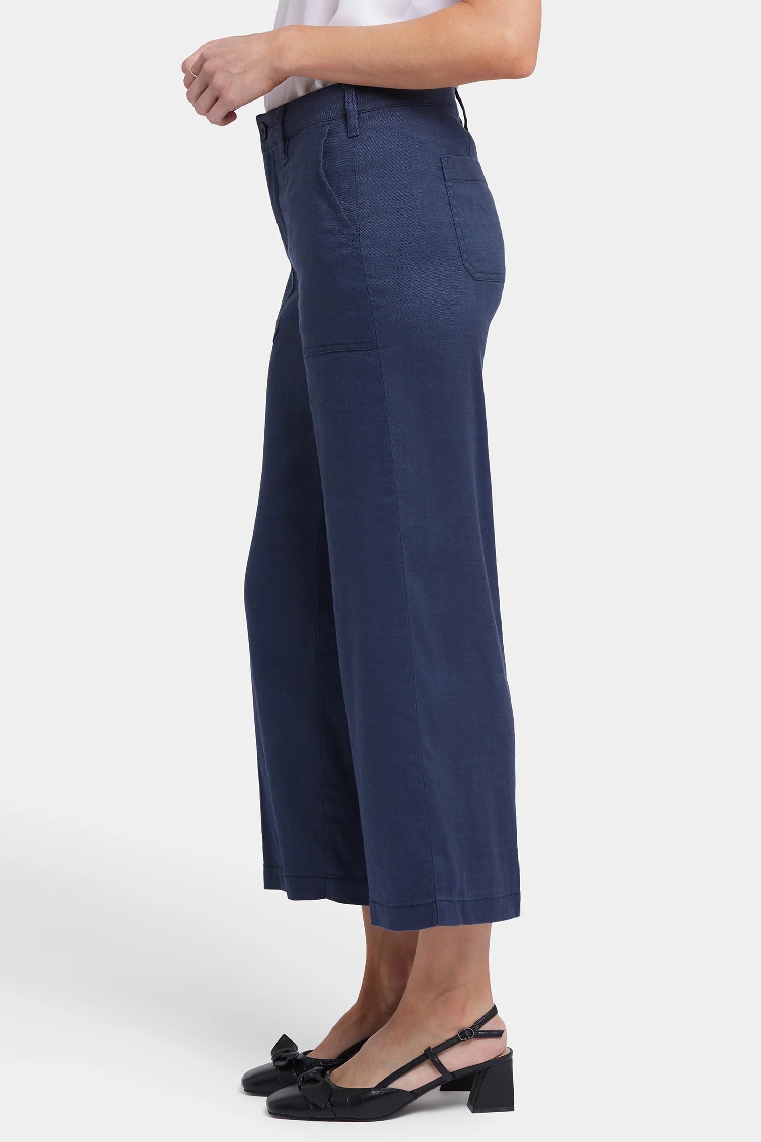 Wide Leg Cargo Capri Pants