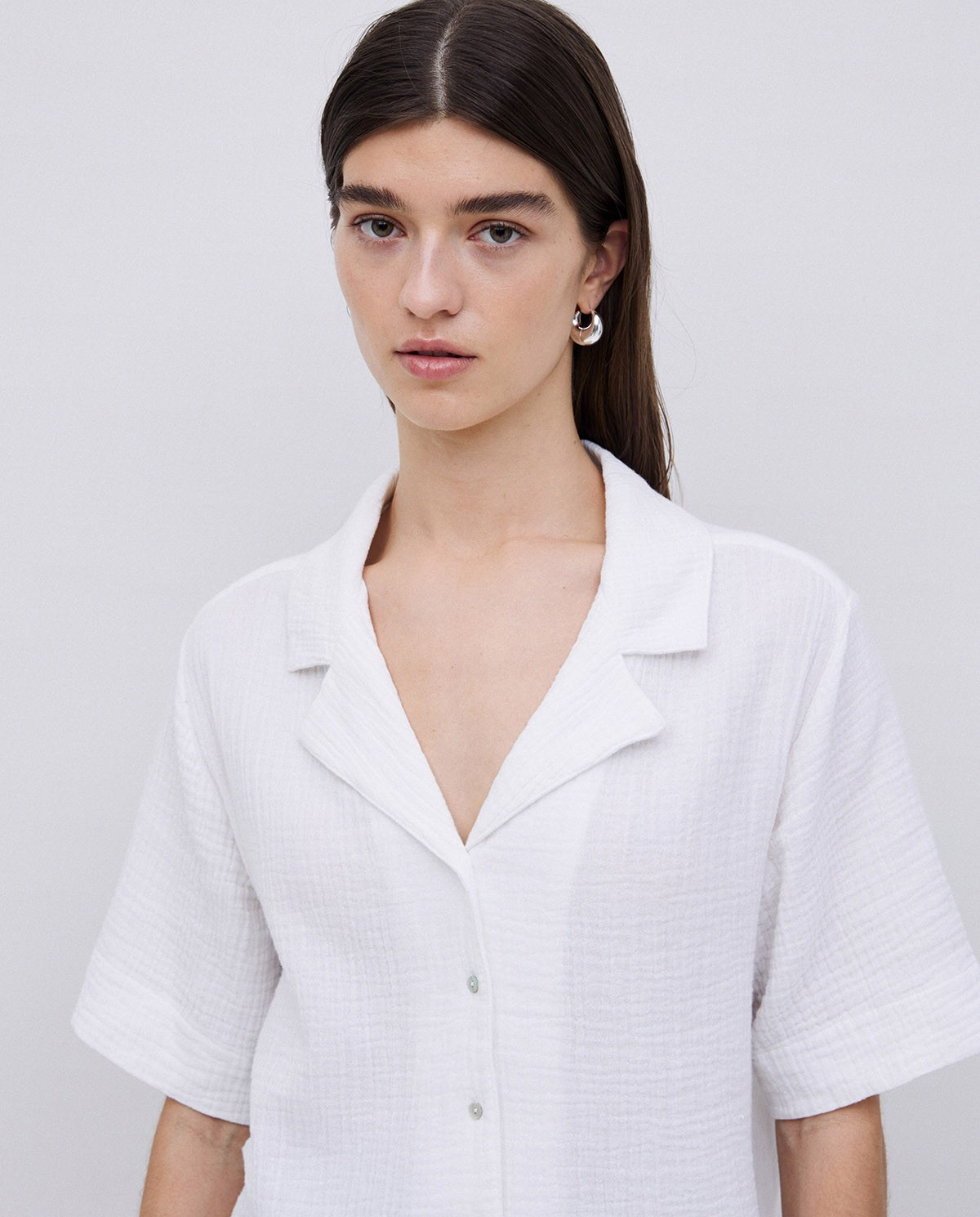 White Two-Material Lapel-Collar Shirt