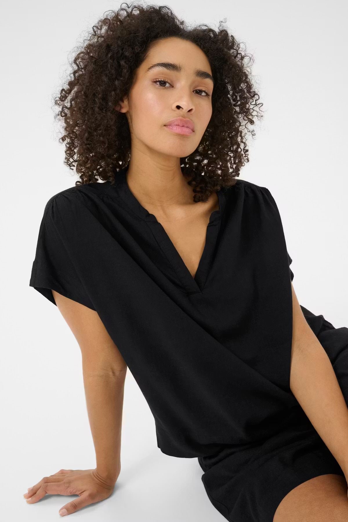 Milia Linen Blend Top