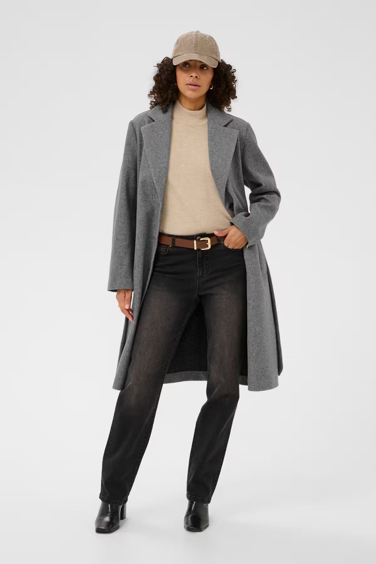 Saturn Classic Coat
