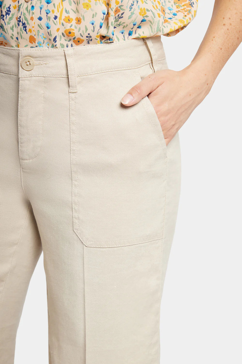 Wide Leg Cargo Cropped Pant