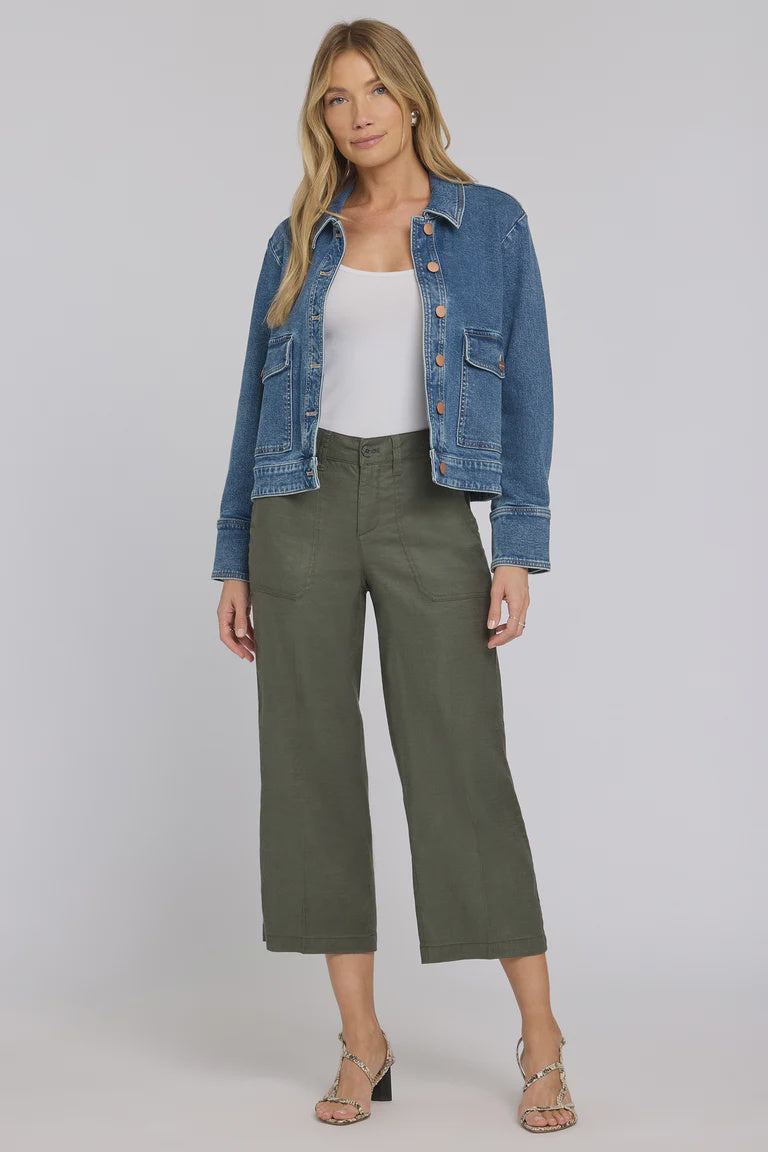 Wide Leg Cargo Cropped Pant