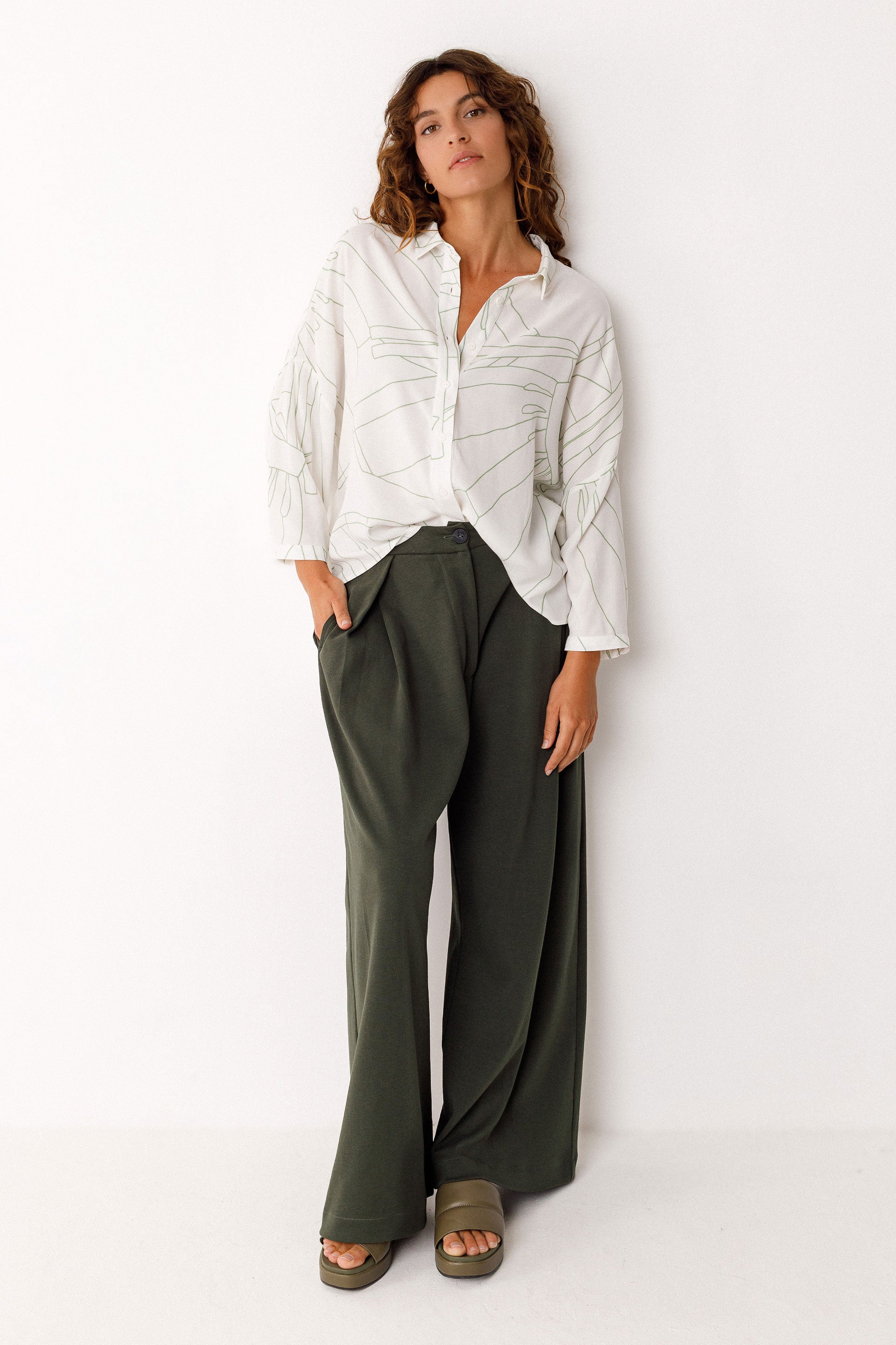 Balentina Button Up