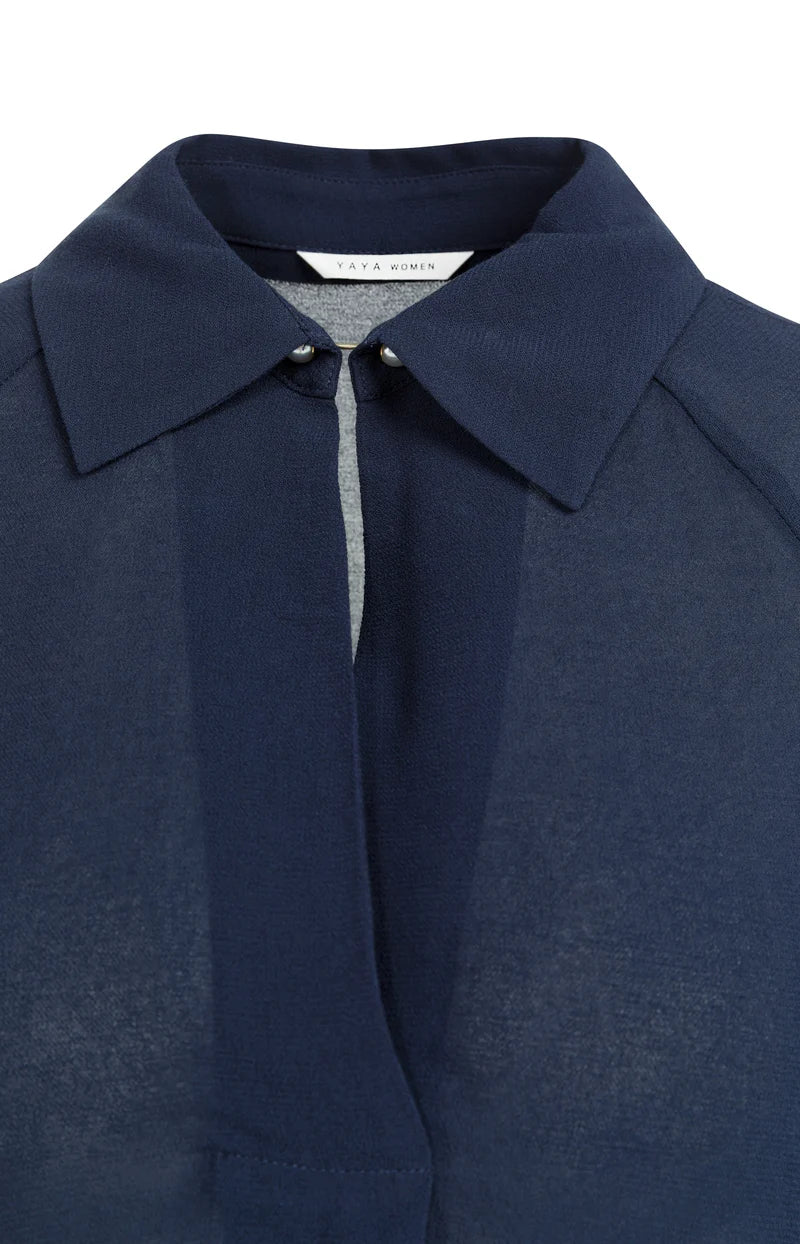 Short Sleeve Raglan Sleeve Blouse