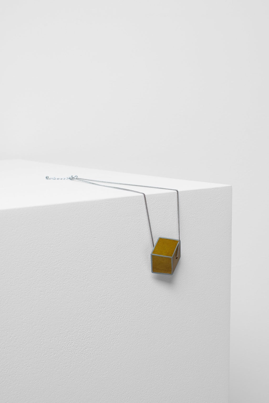 Torsby Pendant Necklace