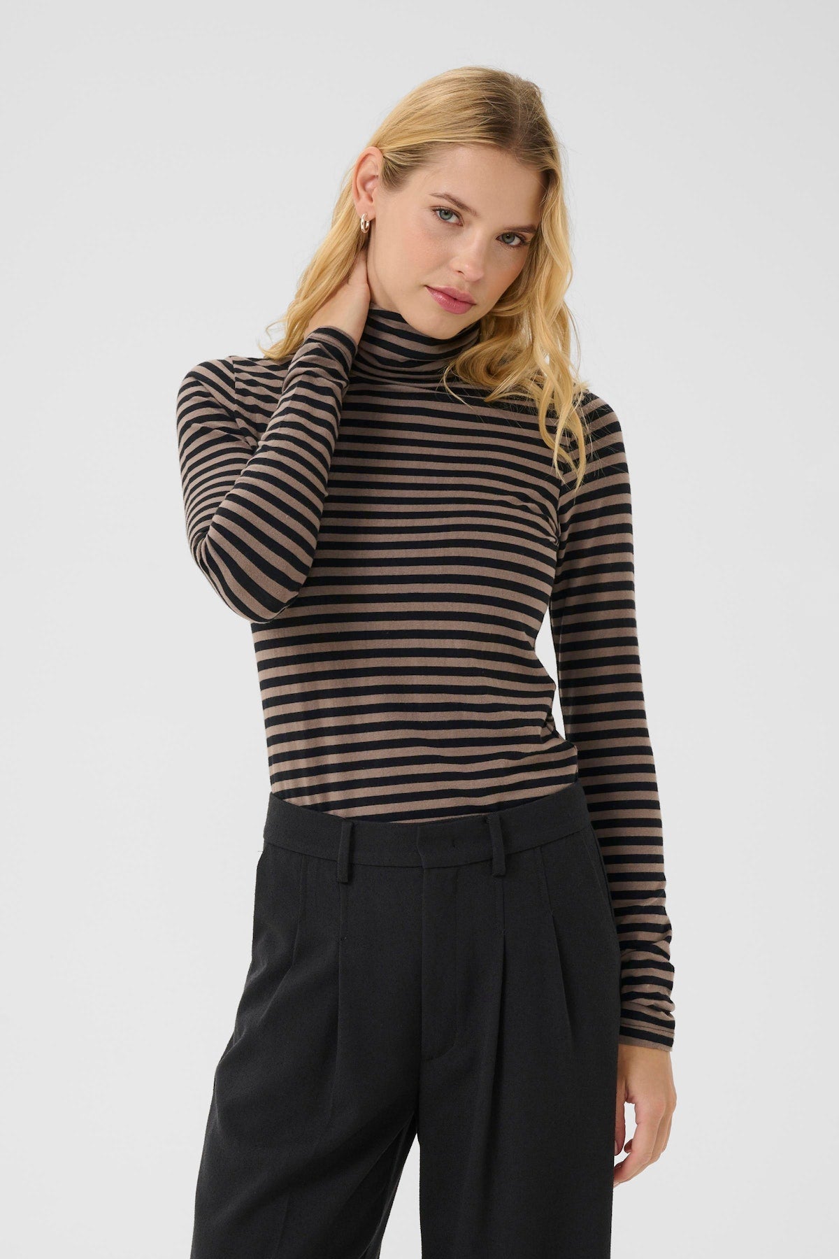 Efinas Roll-Neck Top