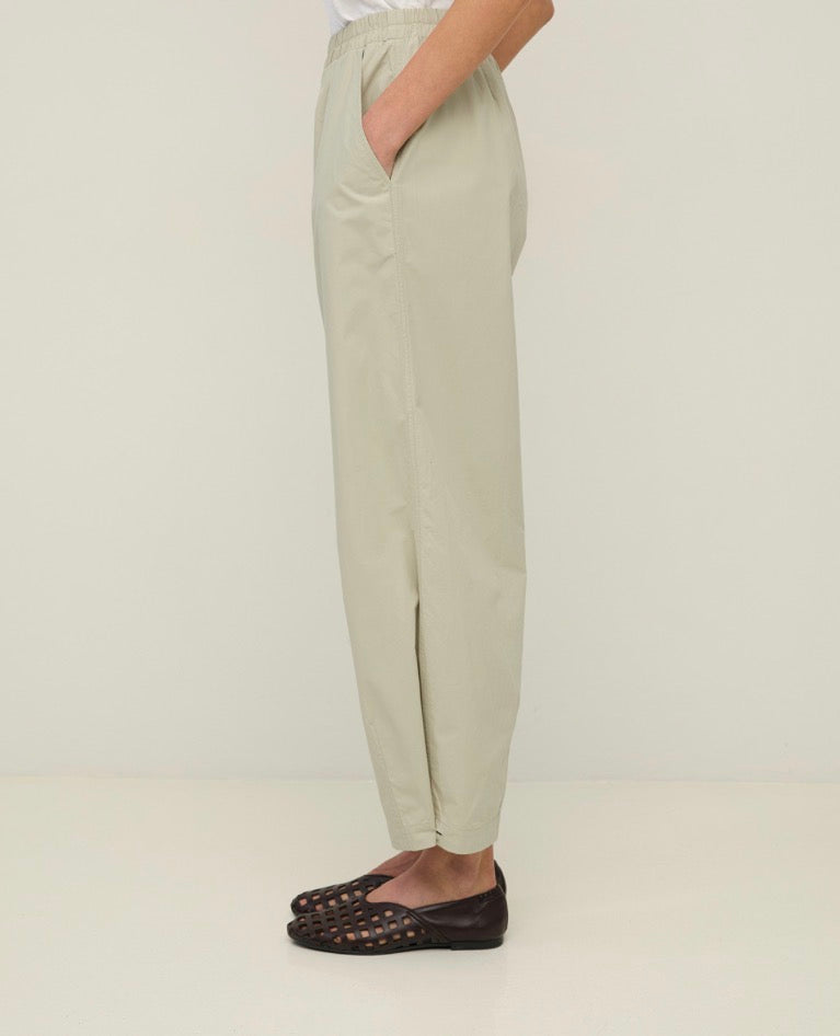 Cotton Trouser with Button at the Hem