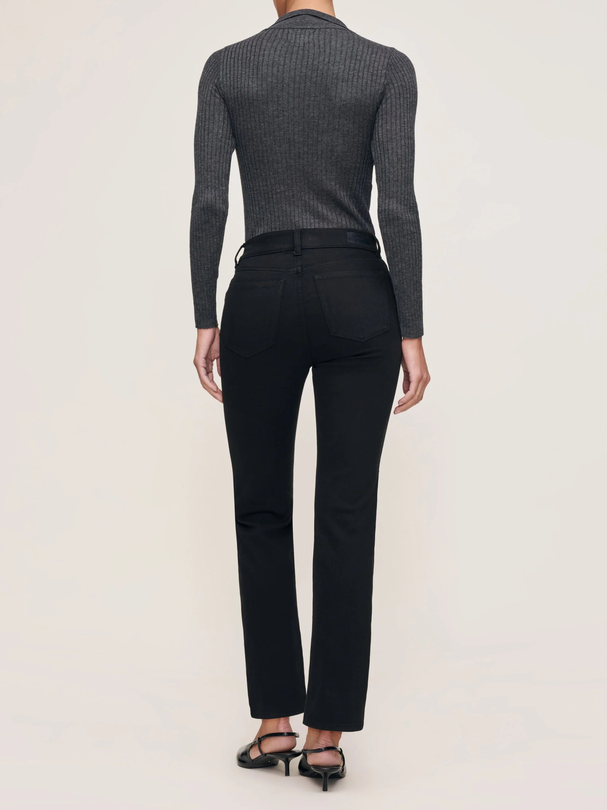 Mara Straight - Black