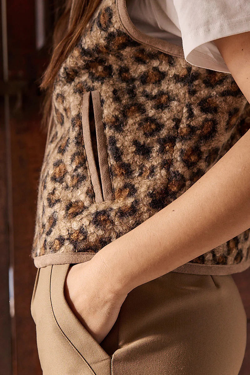 Leopard Boucle Vest
