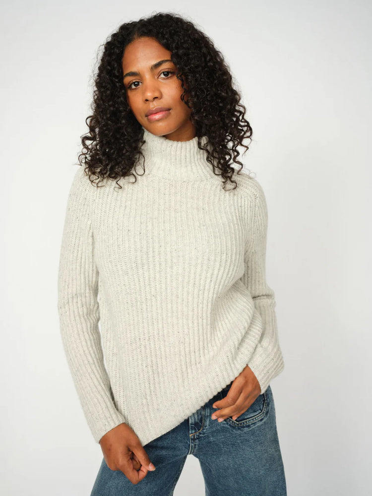 Thyra Highneck Knit