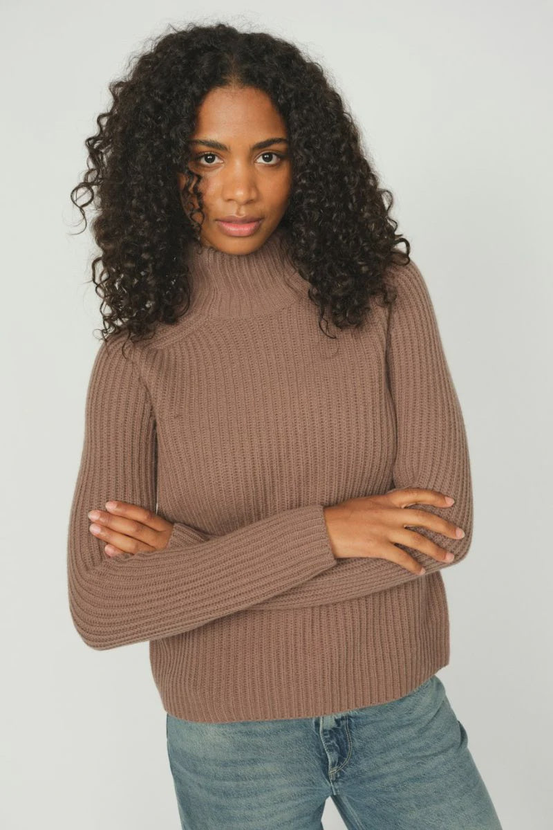 Thyra Highneck Knit