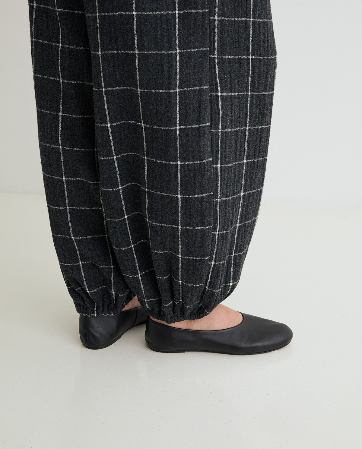 Check Balloon Trousers