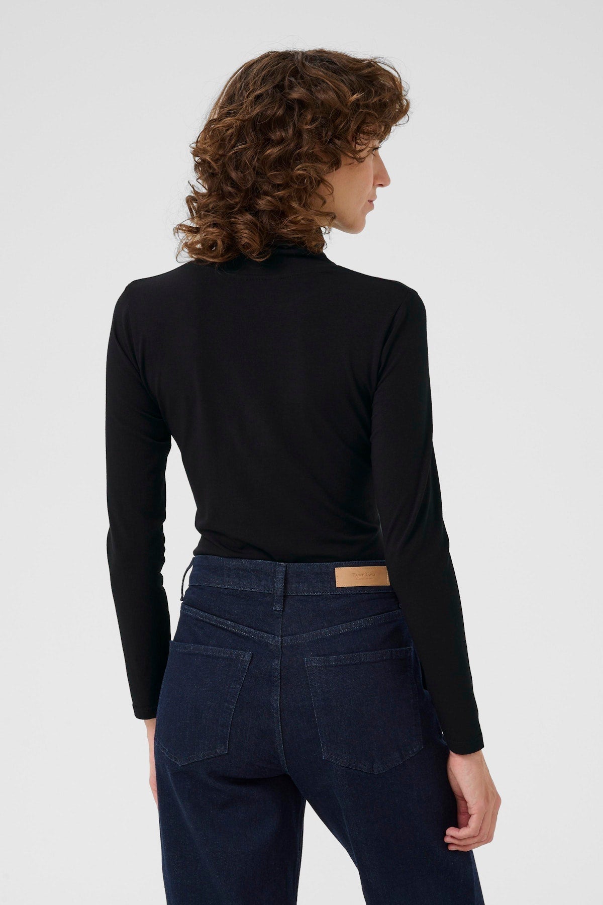 Efinas Roll-Neck Top