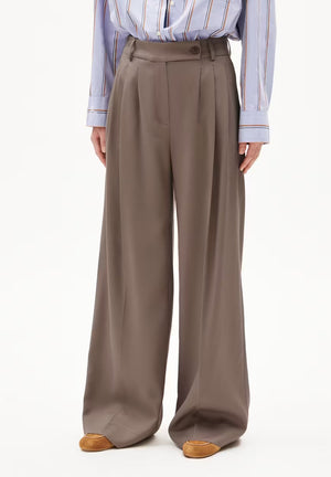 Kaayua Pants