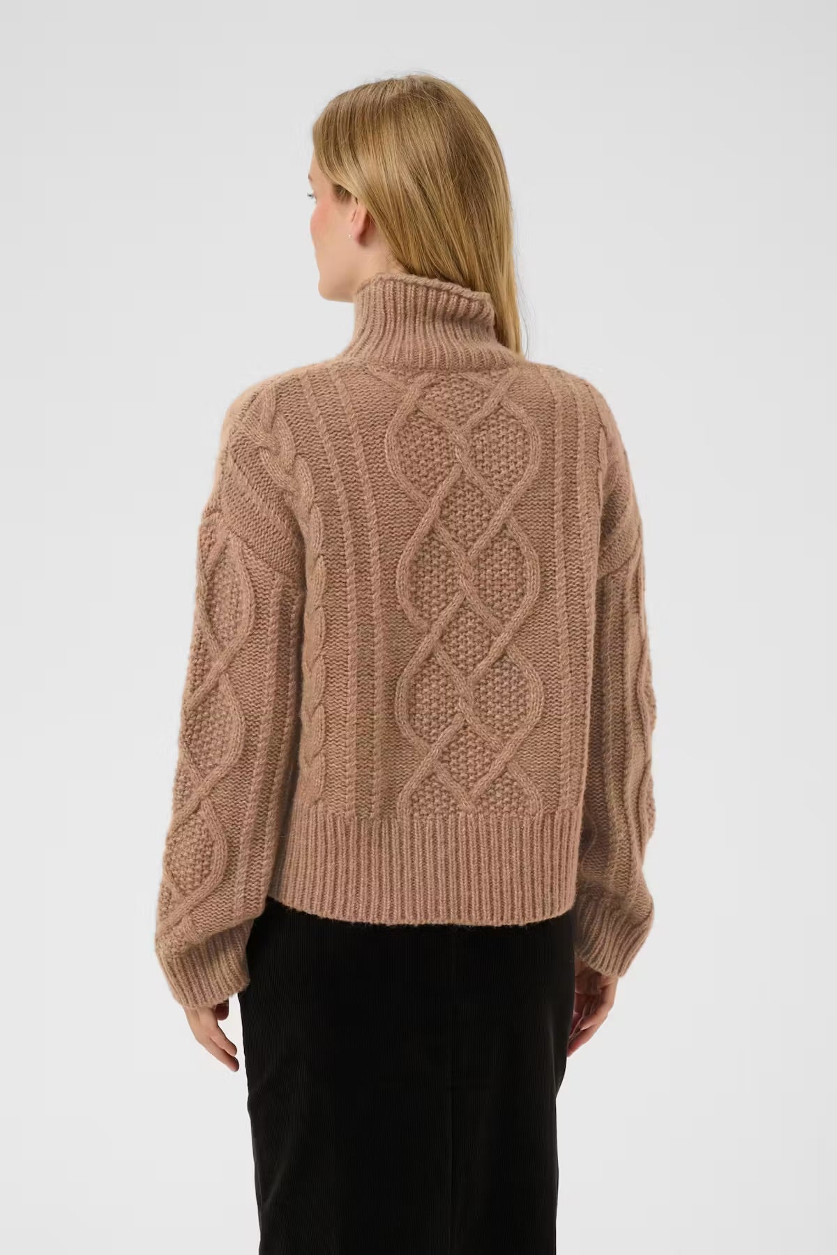 Channa Pullover