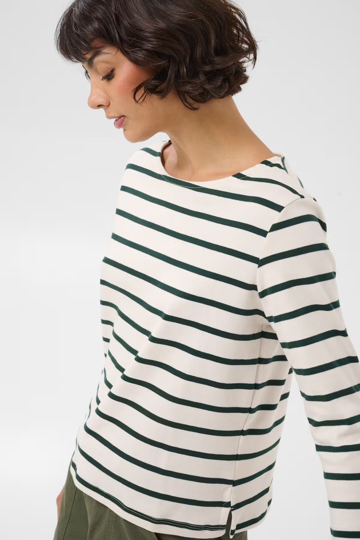 Nela T-Shirt