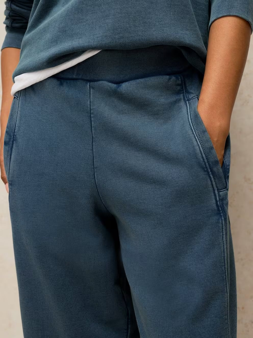 Ashley Barrel Jogger