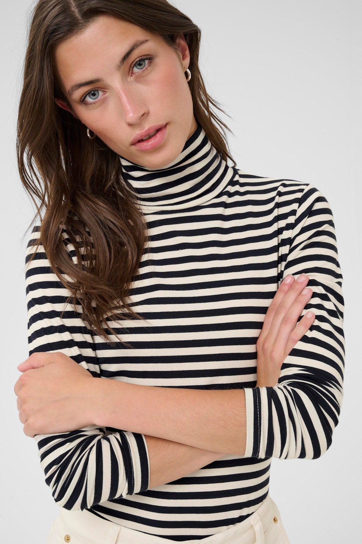Efinas Roll-Neck Top
