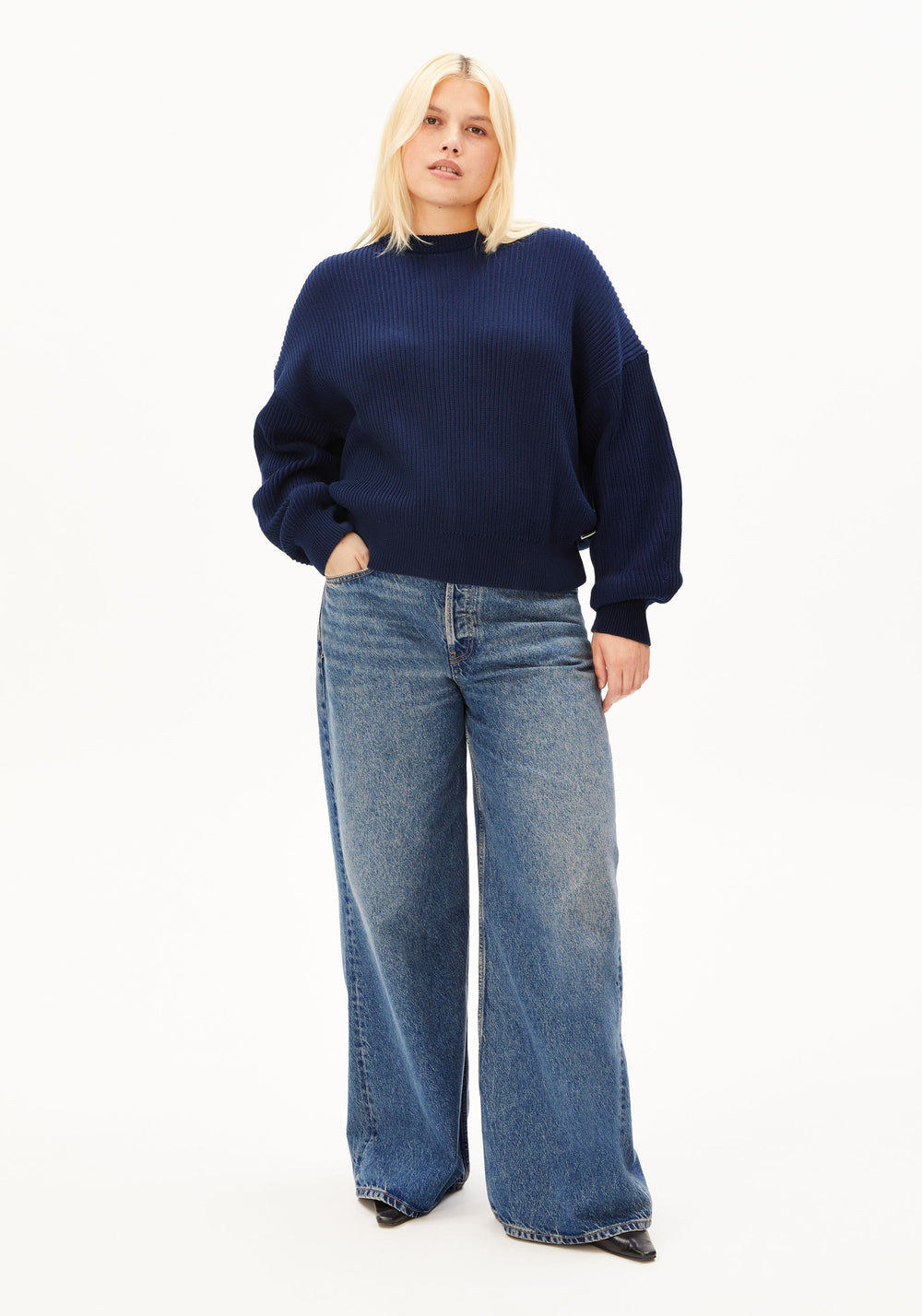 Vanisé Rib Knit Organic Cotton Sweater