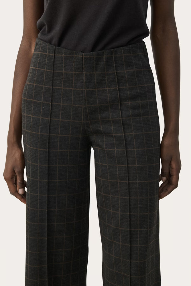 Ilisan Trouser