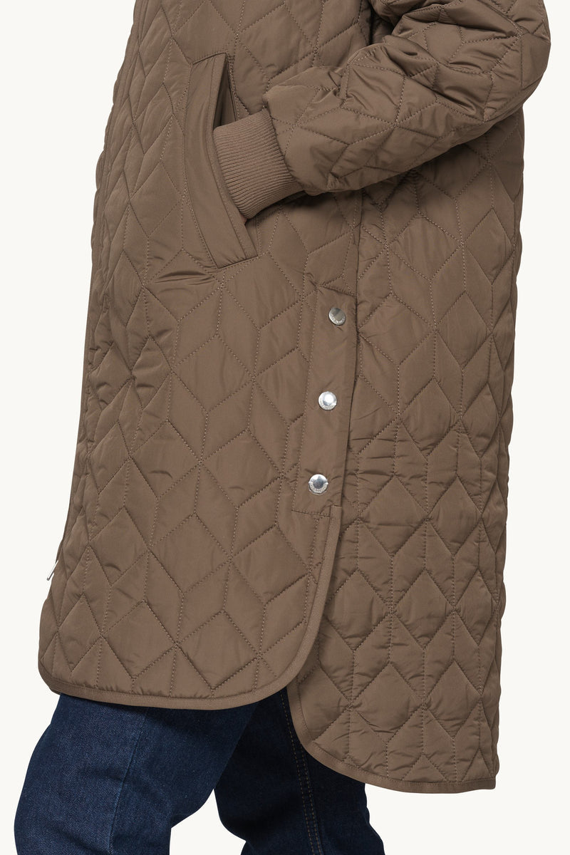 ART06 Long Quilted Jacket