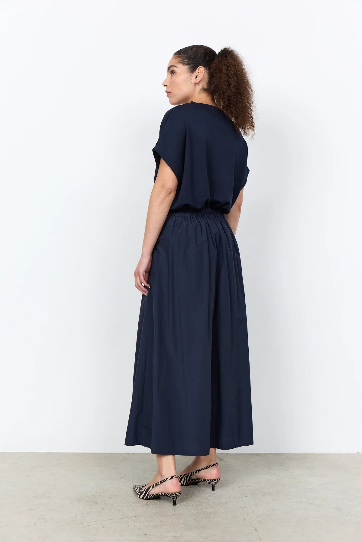 Banu 245 T-Shirt