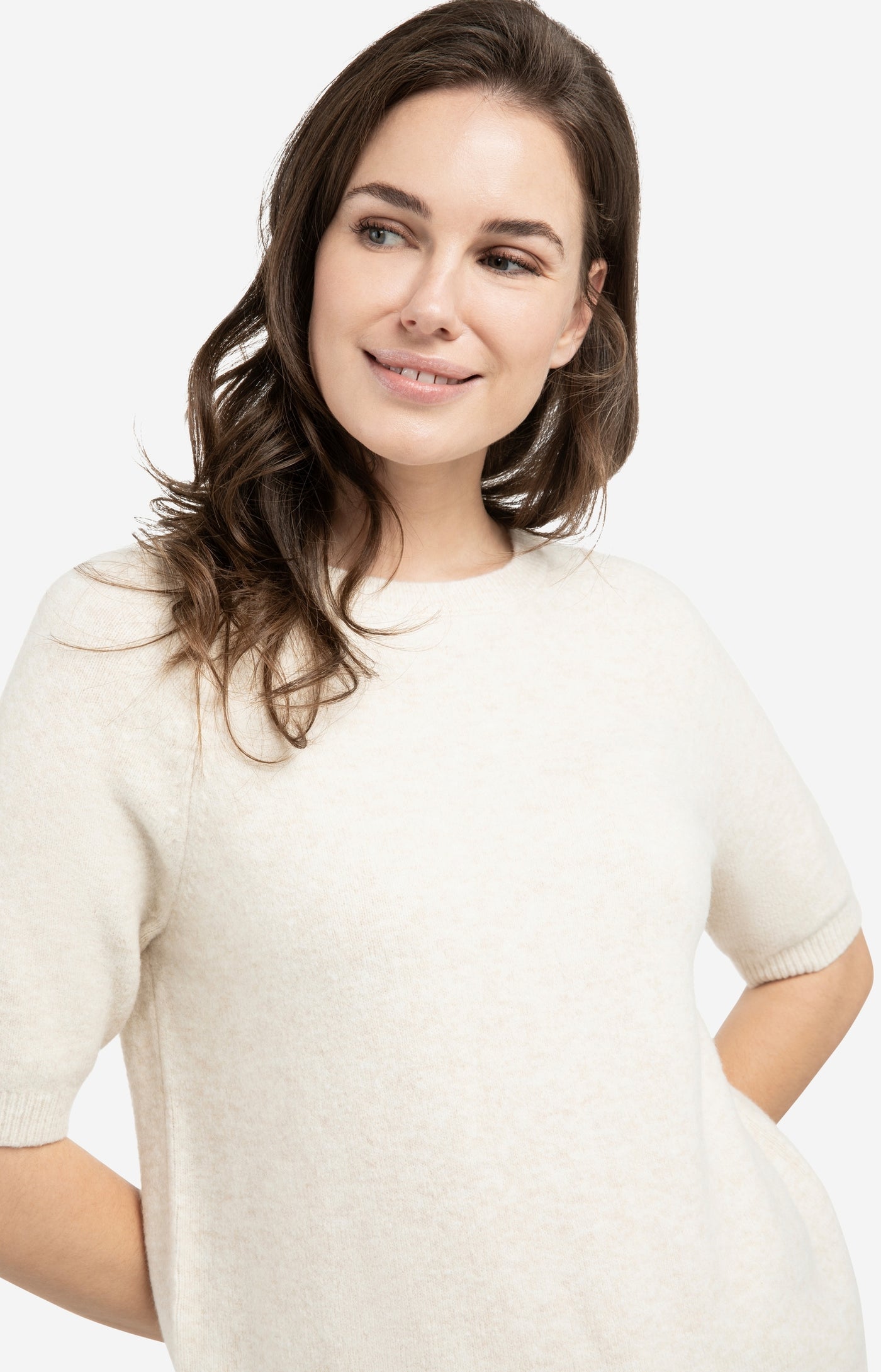 Soft Sweater with Short Sleeve