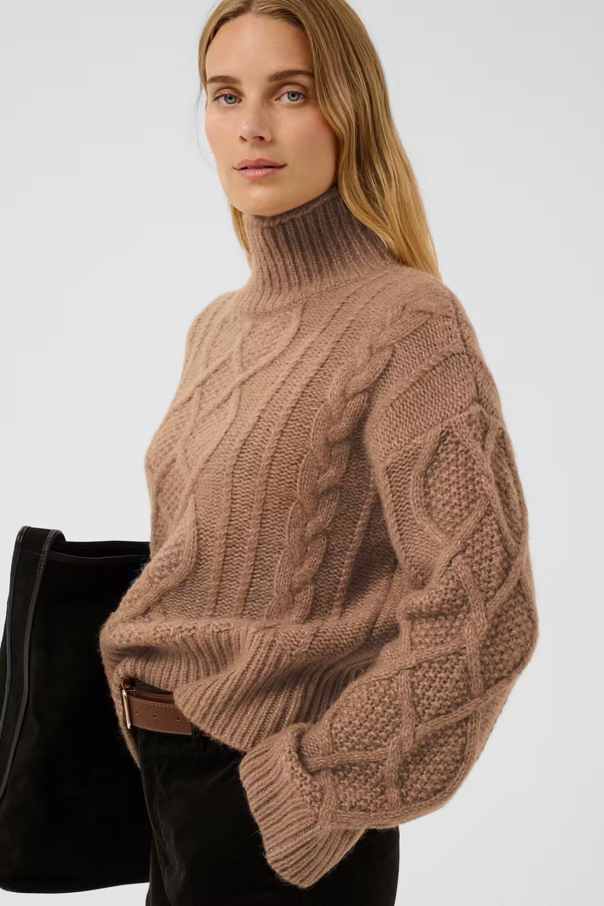 Channa Pullover