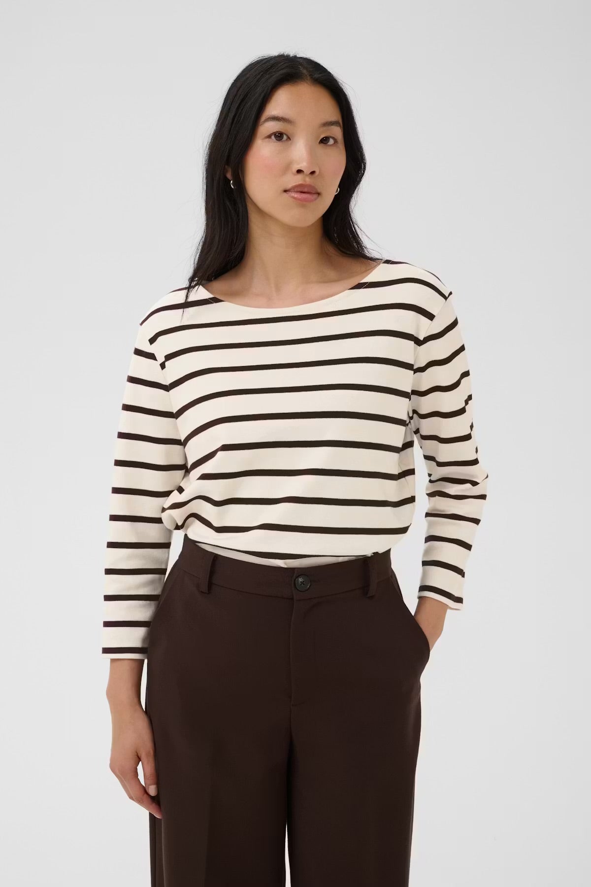 Nela T-Shirt