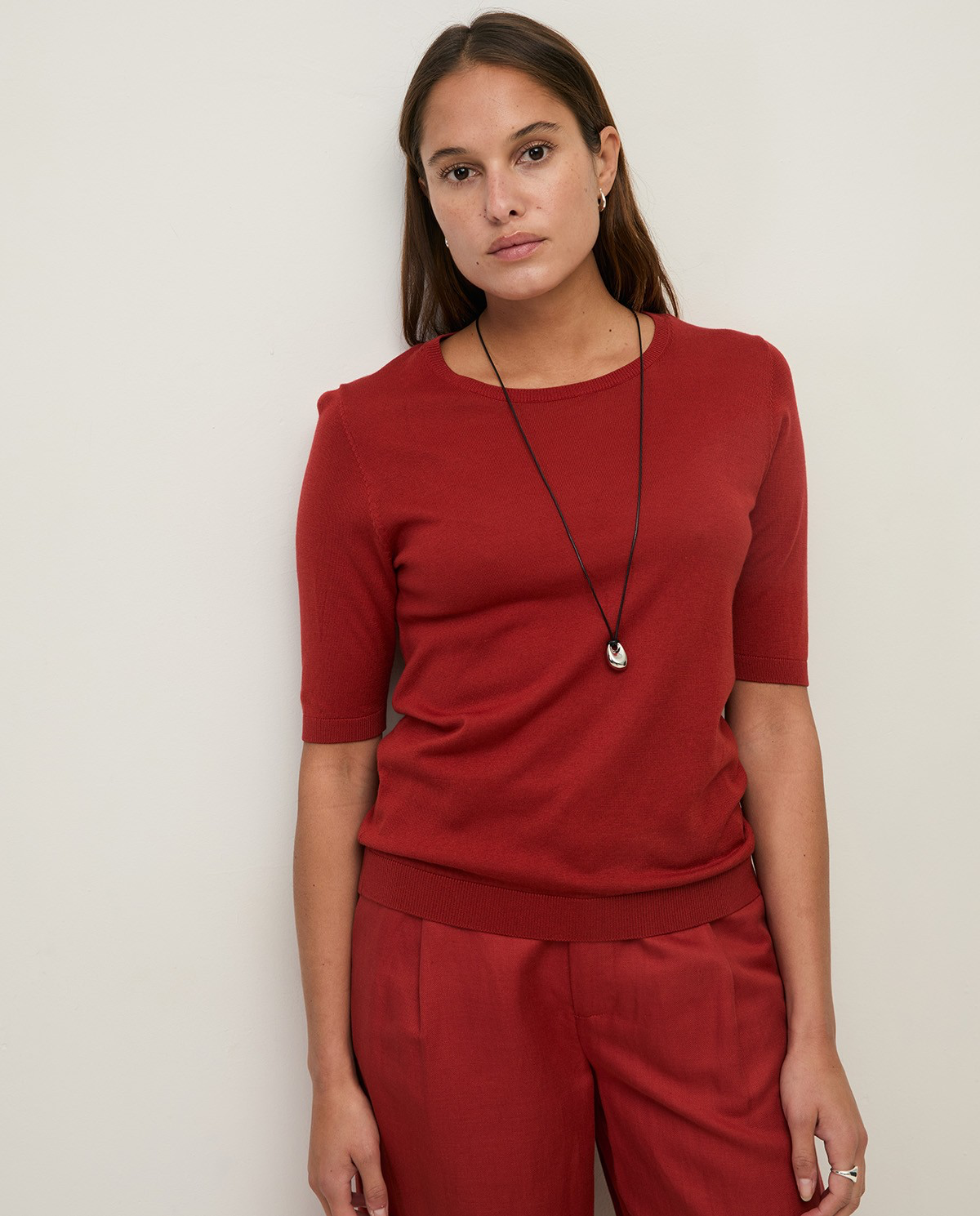 Short Sleeve Sweater with Round Neckline