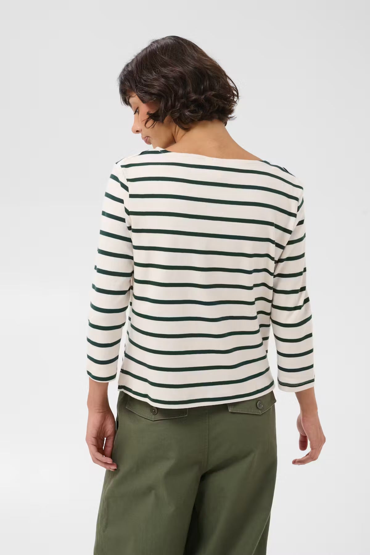 Nela T-Shirt