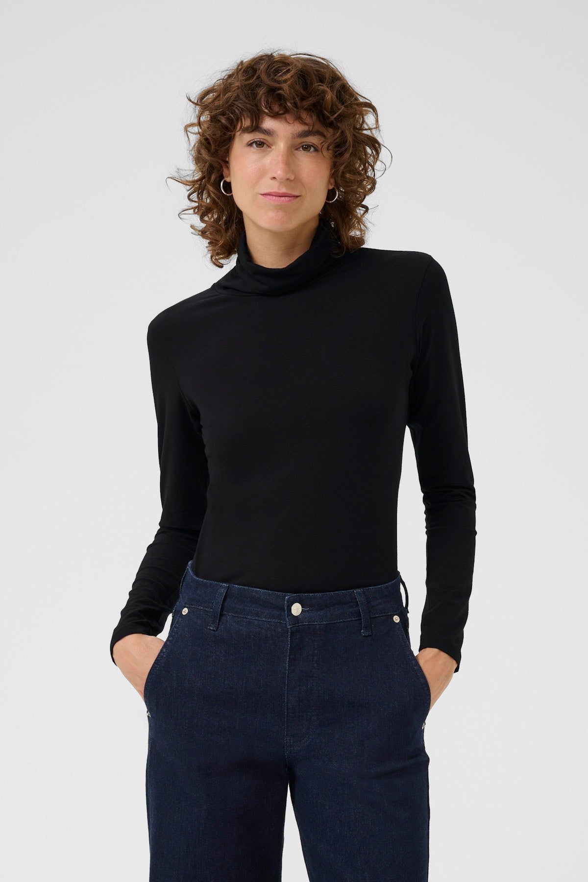 Efinas Roll-Neck Top