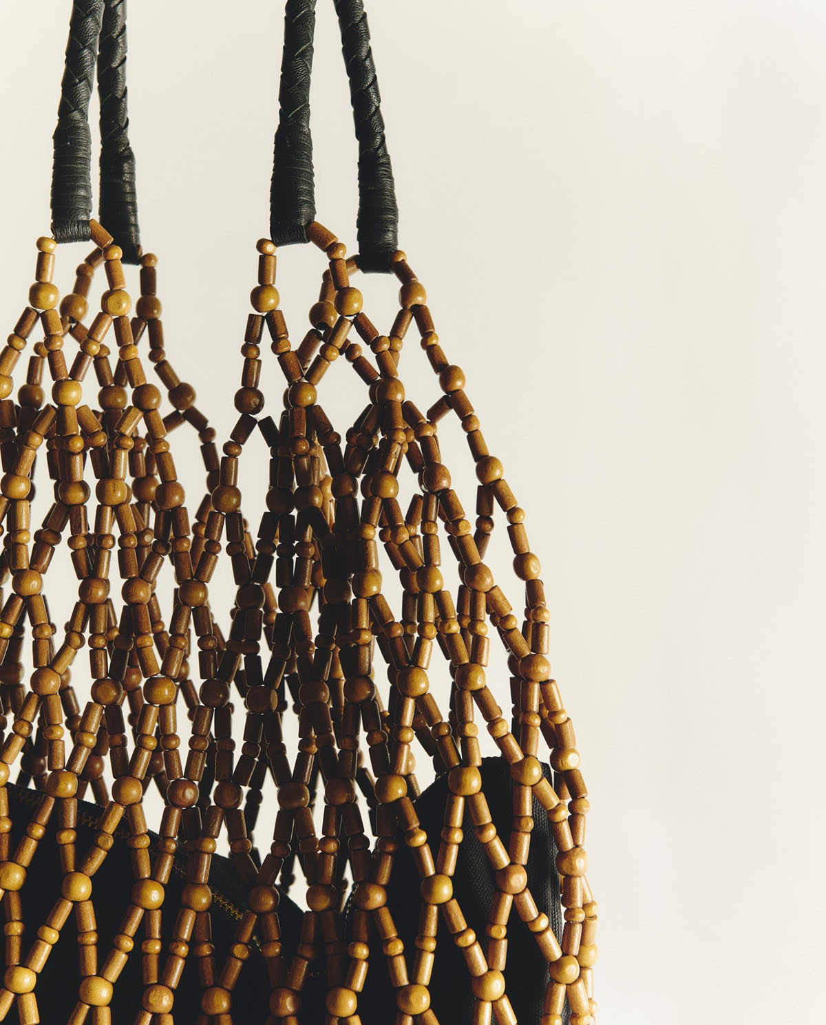 Mesh Bag with Wooden Beads