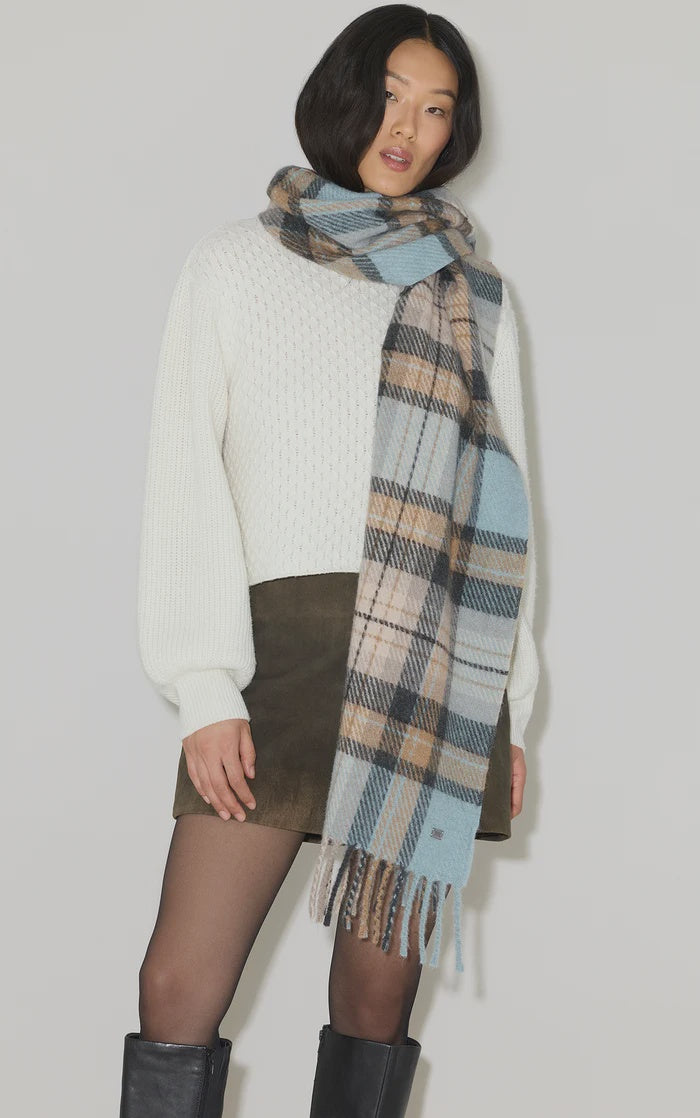 Elizabeth Scarf