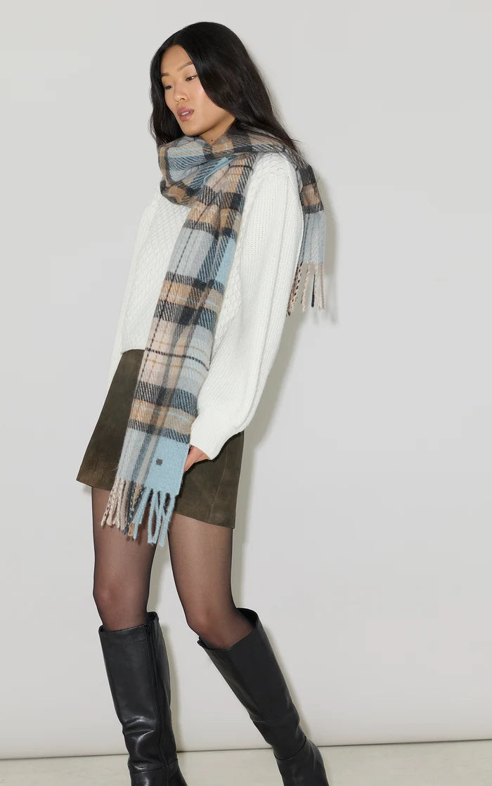 Elizabeth Scarf