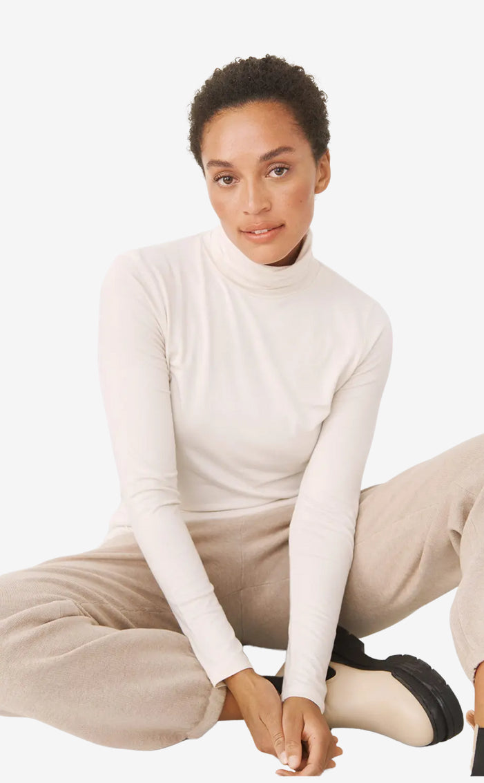 Efinas Roll-Neck Top
