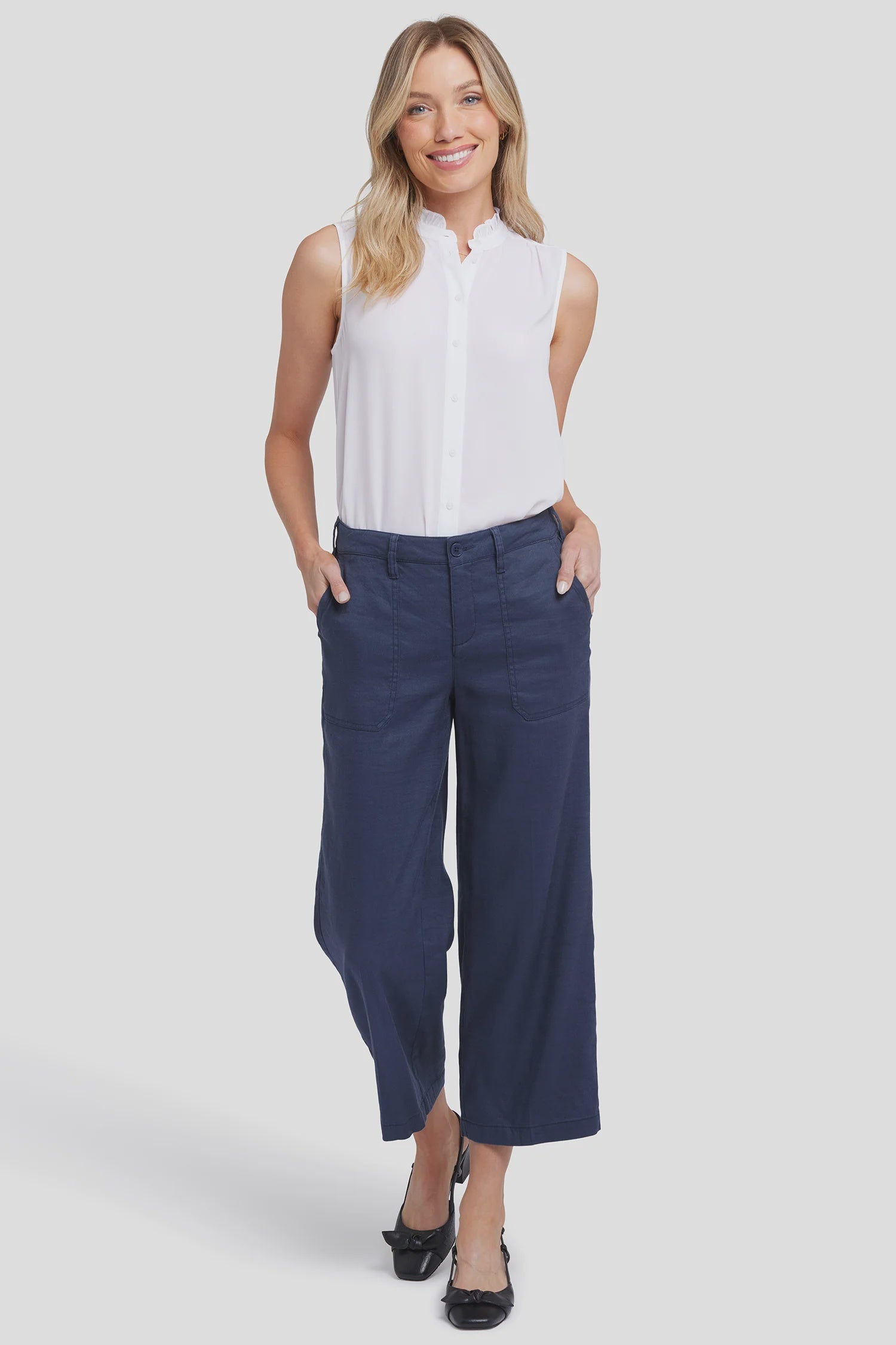 Wide Leg Cargo Capri Pants