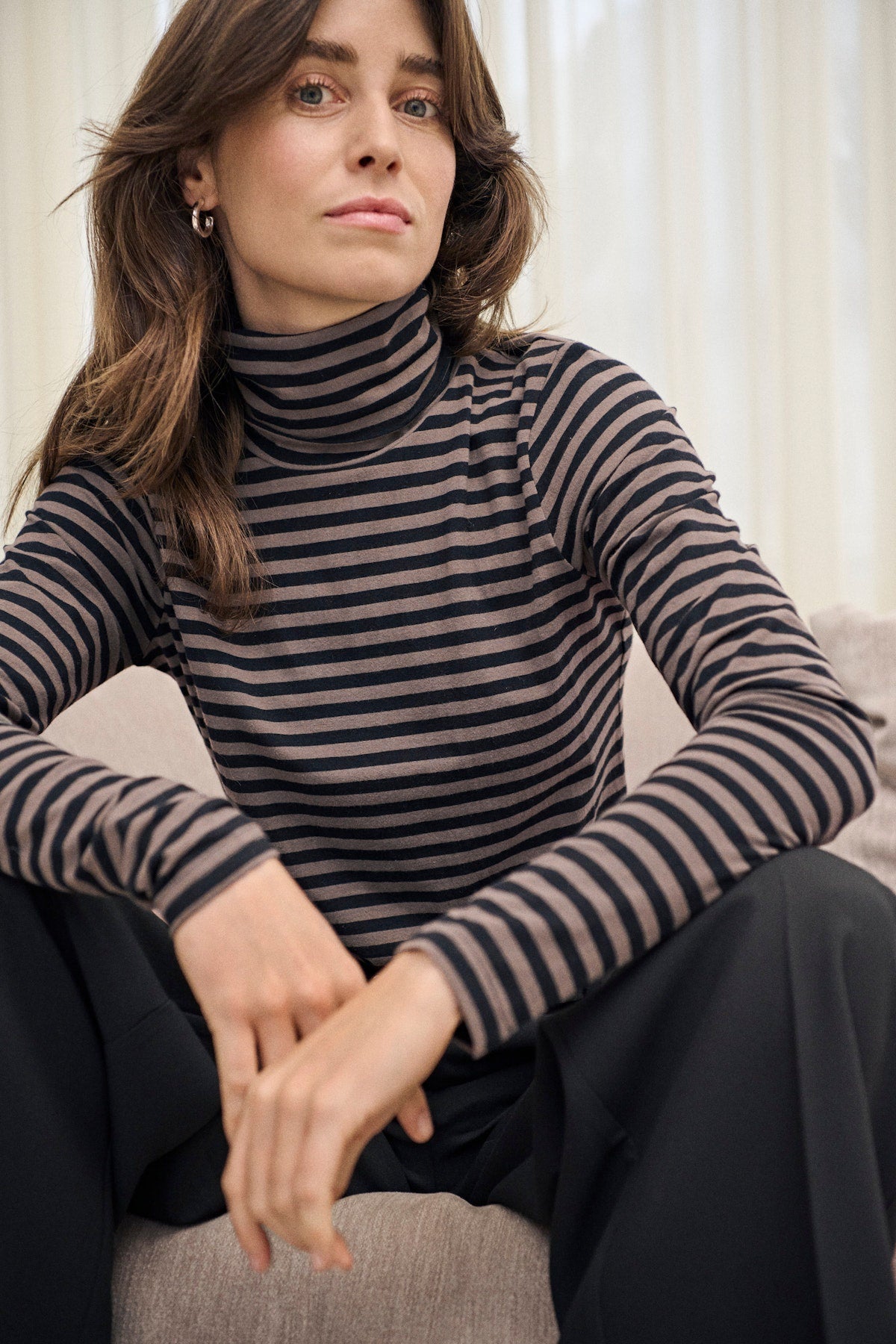 Efinas Roll-Neck Top
