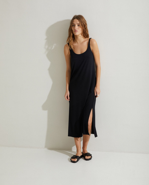 Long Sleeveless Midi Dress