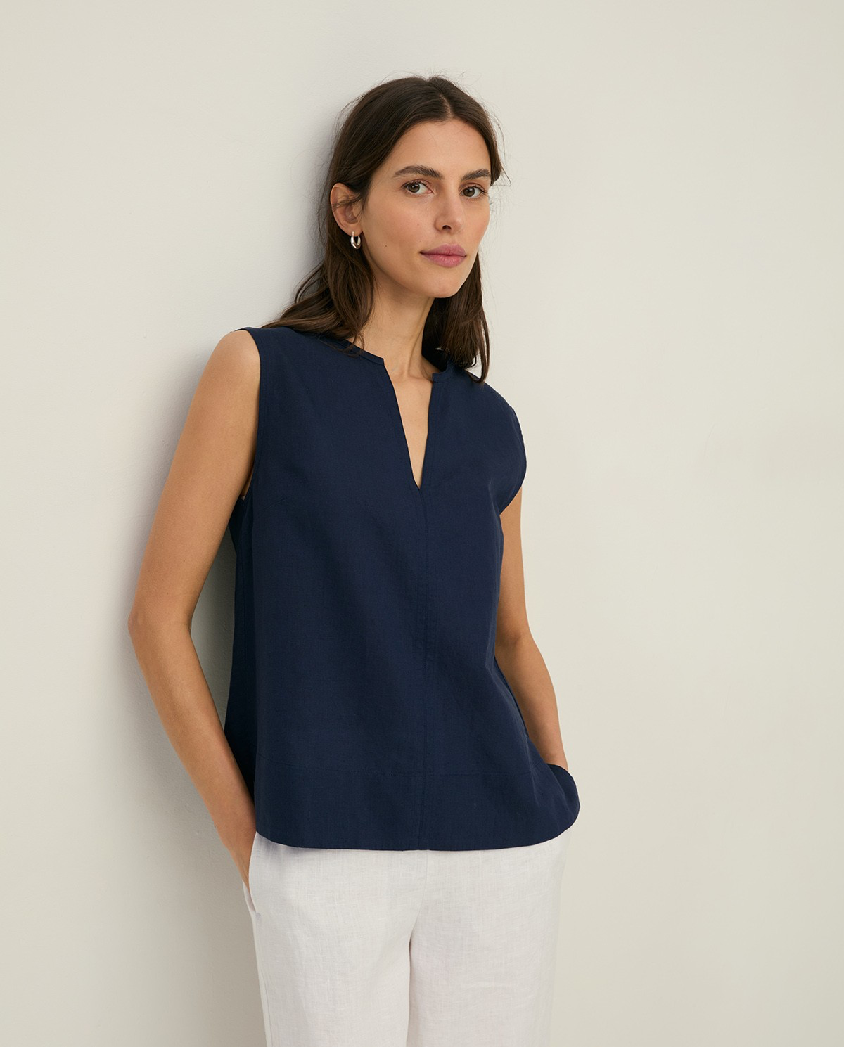 Sleeveless Linen and Cotton Blouse