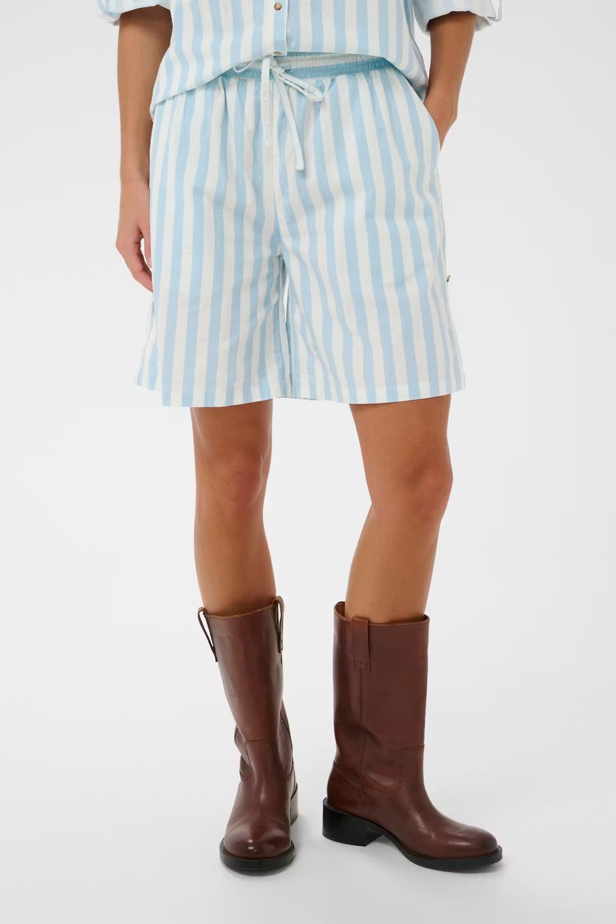 Zalinda Short