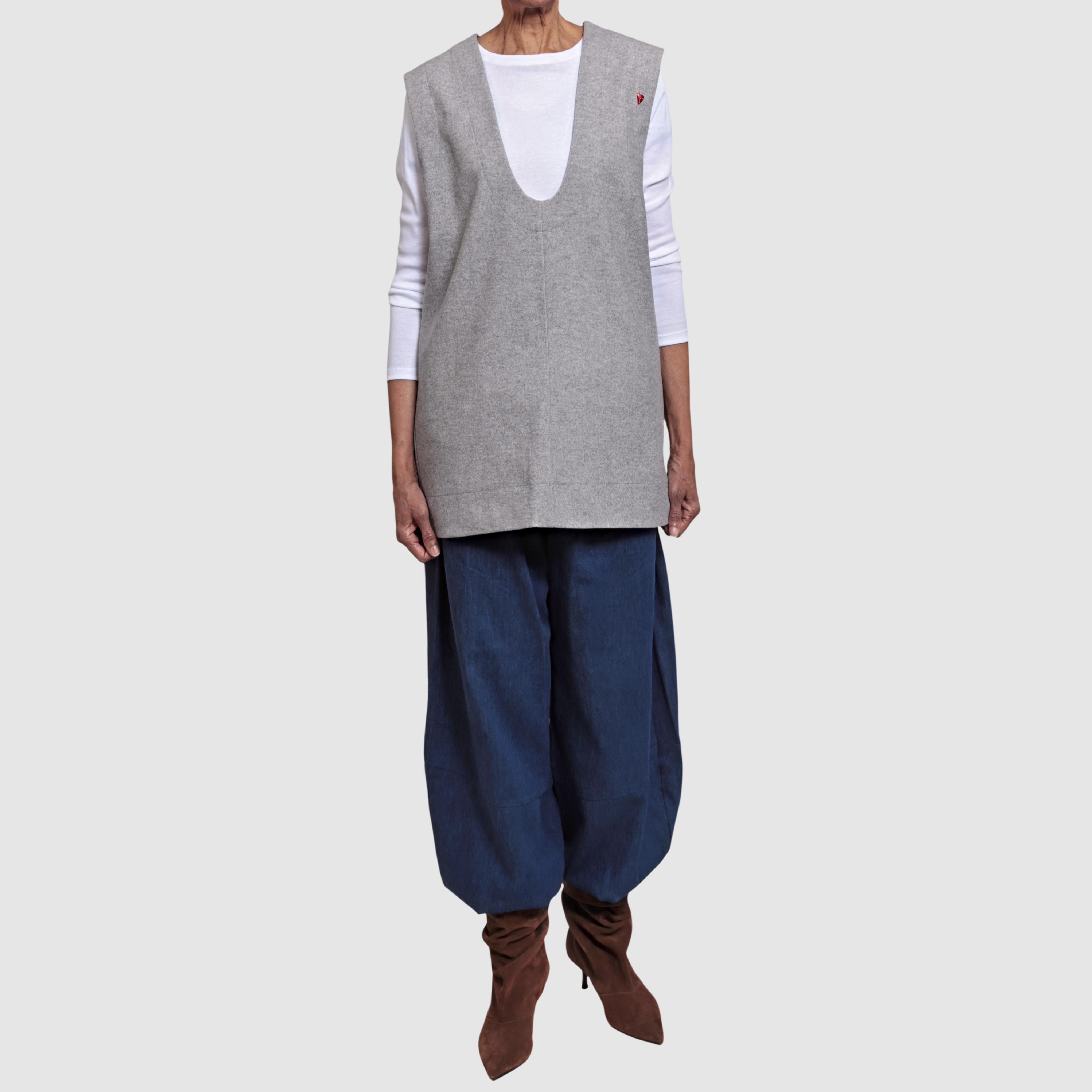Amira Kansa Vest
