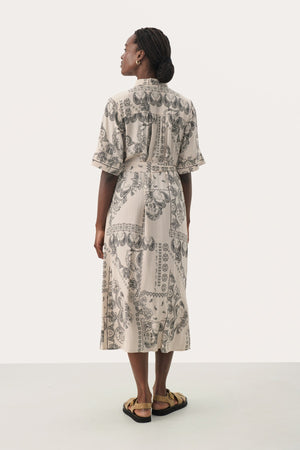 Melucan Dress