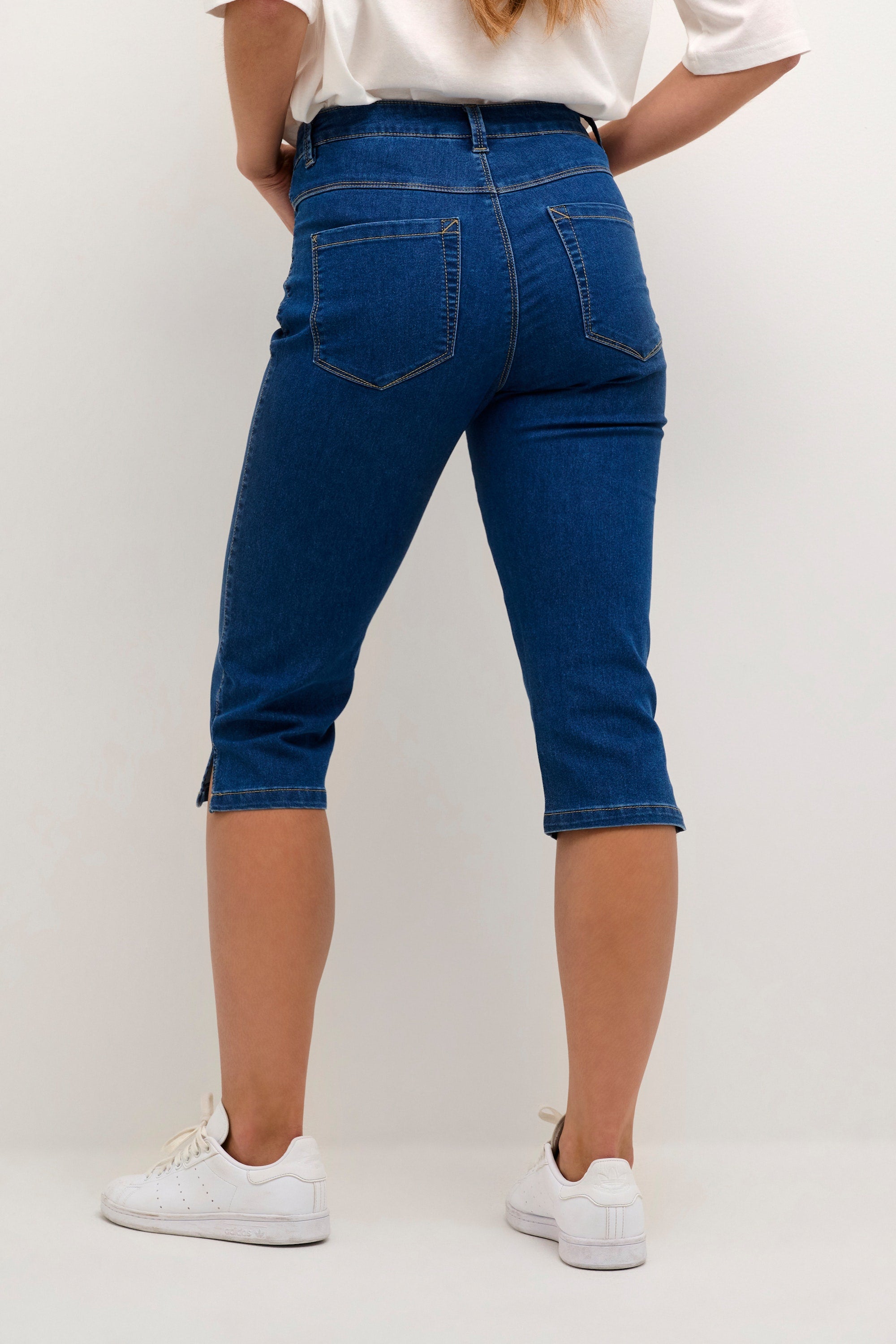 Vicky Capri Jeans