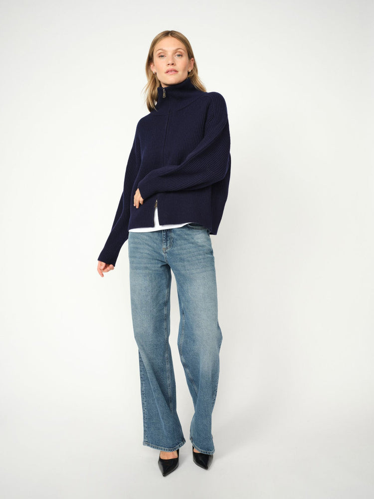 Dara Mai Jeans