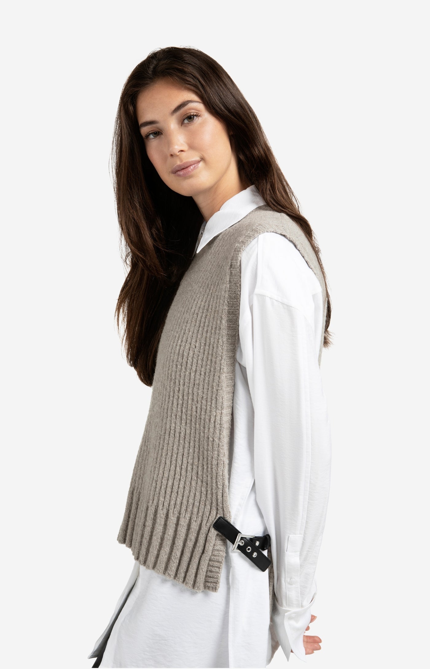 Ribbed Sleeveless Sweater w Side Buckle
