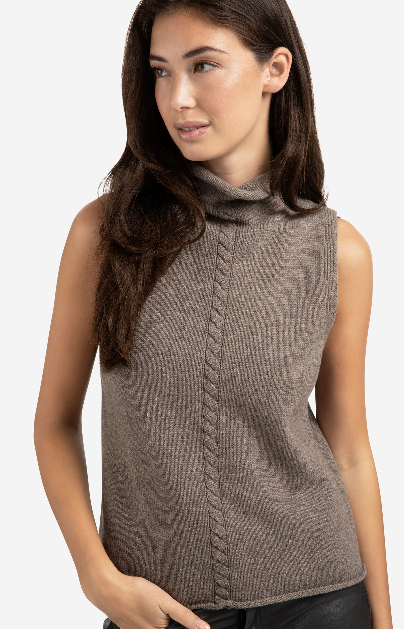 Cable Nigh Neck Spencer